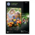 Hewlett-Packard Q5451A - Papier (Everyday Photo Semi-Gloss A4)