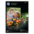 Hewlett-Packard Q5451A - Papier (Everyday Photo Semi-Gloss A4)